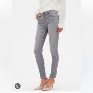 BANANA REPUBLIC SCULPT GREY SKINNY JEAN Size 6 office streetwear
